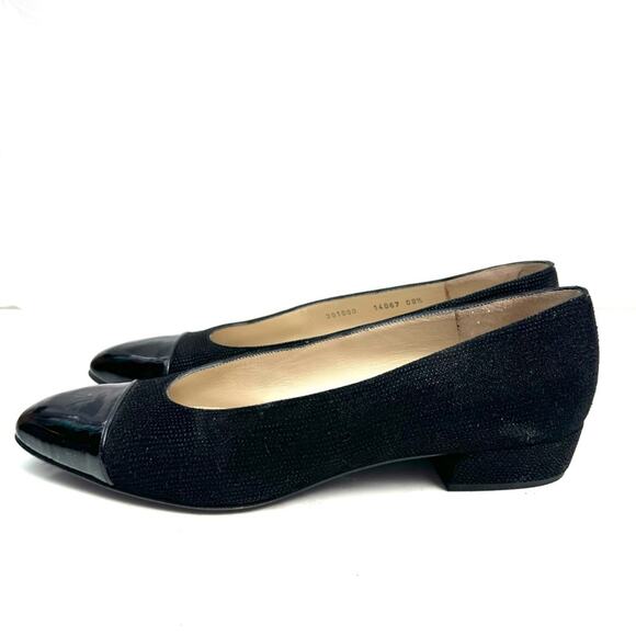 Bruno Magli Suede Black Cap Toe Low Heels Pumps Shoes Size 8.5 AA - Picture 4 of 8